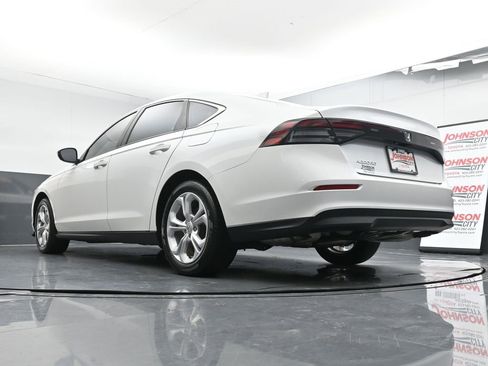 Used 2023 Honda Accord LX image 35