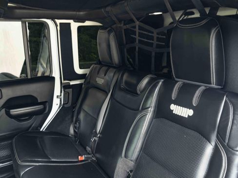 Used 2019 Jeep Wrangler Unlimited Rubicon AWD/4WD image 19