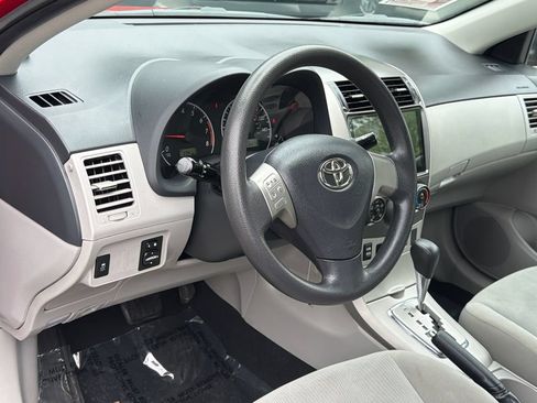 Used 2012 Toyota Corolla LE FWD image 16