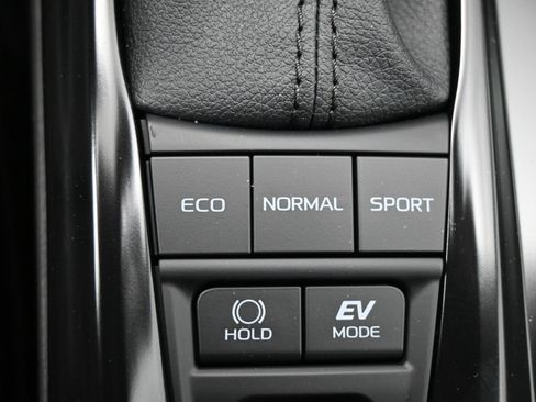 Certified 2025 Toyota Camry LE w/ Convenience Package image 12