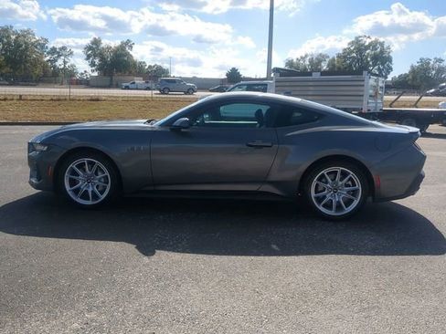 Used 2024 Ford Mustang GT Premium image 8