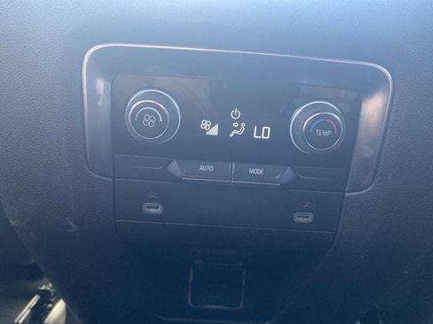 Used 2024 Chevrolet Tahoe LT image 27