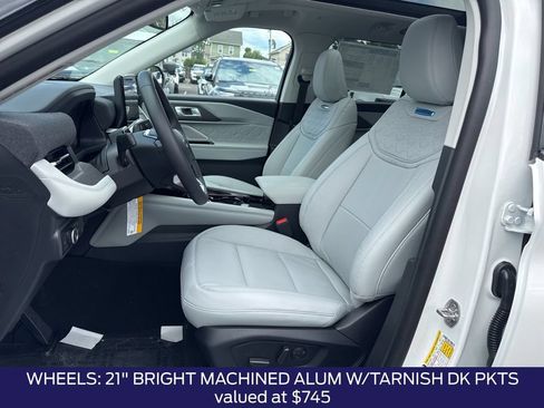 New 2026 Ford Explorer Platinum w/ LUX Leather Package AWD/4WD image 6