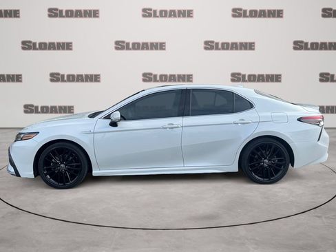 Used 2021 Toyota Camry XSE w/ Navigation Upgrade Package FWD image 2