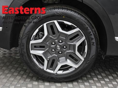 Used 2023 Hyundai Santa Fe Limited image 31