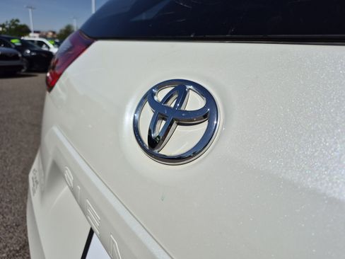 Used 2020 Toyota Sienna XLE w/ XLE Navigation Package image 22