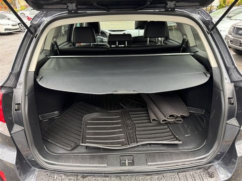 Used 2012 Subaru Outback 2.5i Limited w/ Moonroof Pkg AWD/4WD image 23