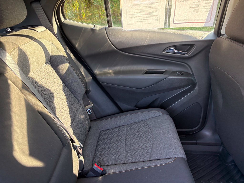 Used 2024 Chevrolet Equinox LT FWD image 35