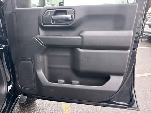 Used 2022 Chevrolet Silverado 2500 Custom w/ Custom Value Package image 24