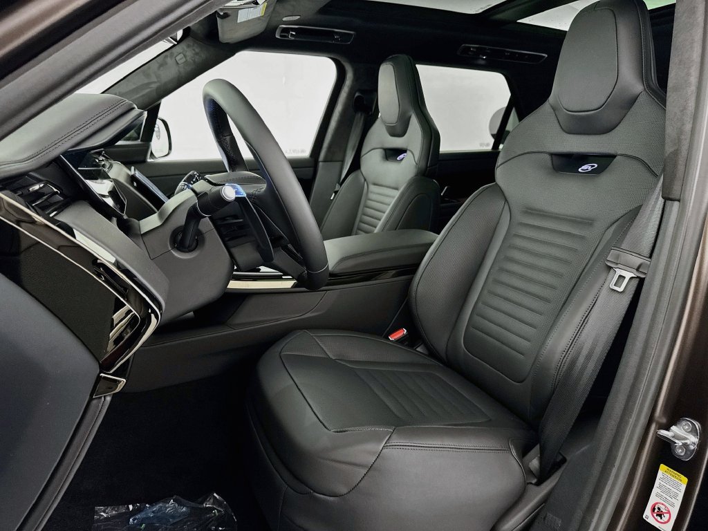 New 2027 Land Rover Range Rover Sport SV AWD/4WD image 21