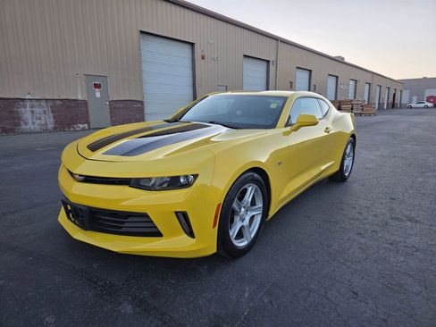 Used 2016 Chevrolet Camaro LT image 3