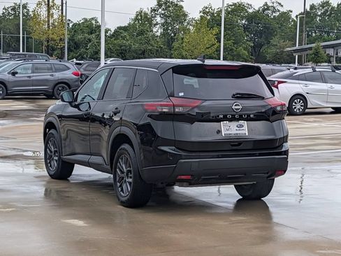 Used 2024 Nissan Rogue S FWD image 4