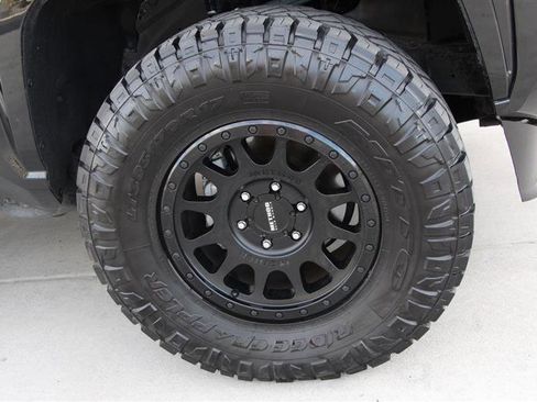 Used 2024 Toyota Tacoma SR5 image 40