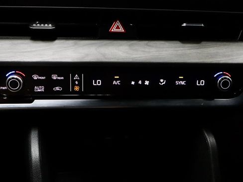 Used 2025 Kia Sportage X-Line w/ Premium Package AWD/4WD image 30