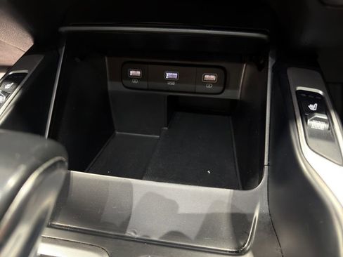 Used 2022 Kia Sorento S w/ Panoramic Sunroof Package image 37