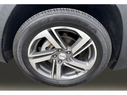 Used 2020 GMC Terrain SLT w/ Preferred Package image 11