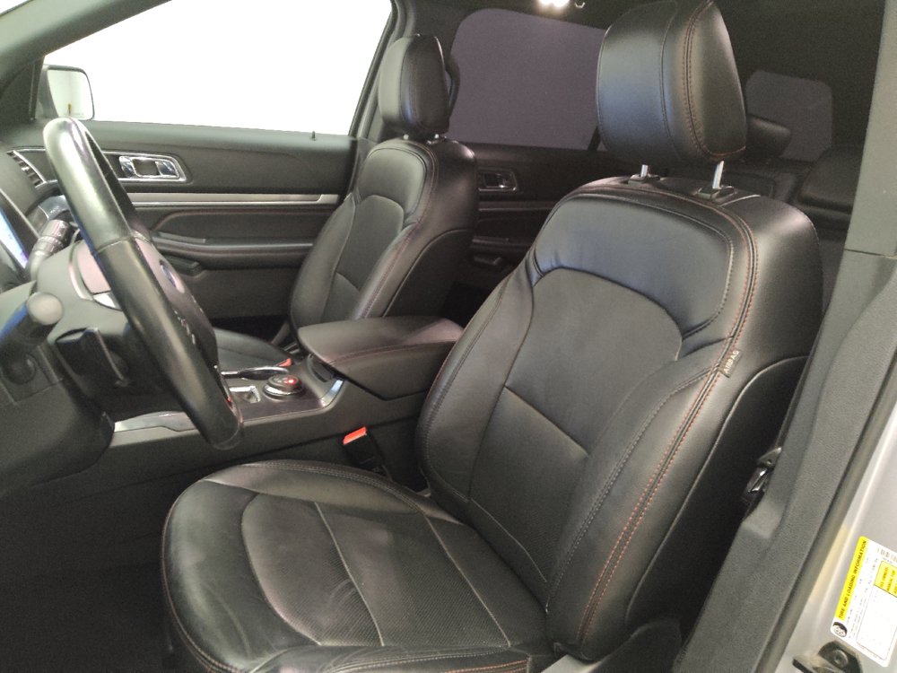 Used 2019 Ford Explorer Sport AWD/4WD image 17