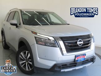 Used 2025 Nissan Pathfinder SL video 1