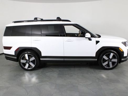 Used 2025 Hyundai Santa Fe Limited FWD image 15