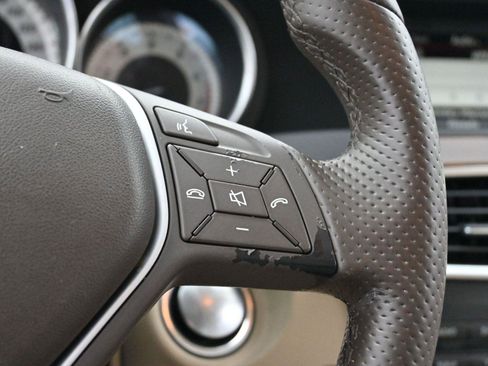 Used 2014 Mercedes-Benz C 250 Luxury image 18