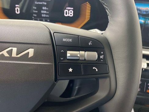 New 2026 Kia Sportage LX FWD image 22