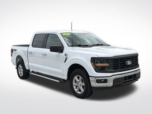 Used 2025 Ford F150 XLT w/ Equipment Group 301A Standard AWD/4WD image 7