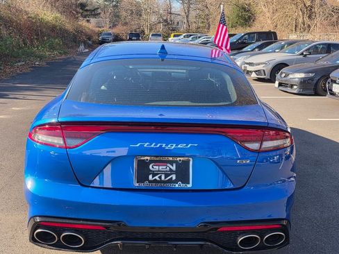 Used 2023 Kia Stinger GT2 image 6