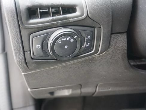 Used 2018 Ford Focus SE w/ Interior Protection Package FWD image 20