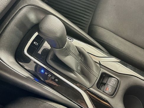 Used 2022 Toyota Corolla LE FWD image 23