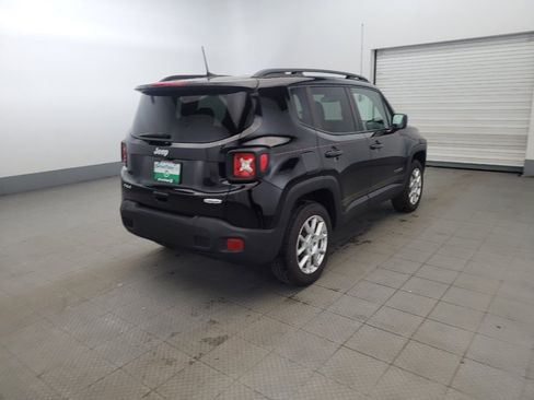 Used 2020 Jeep Renegade Latitude w/ Cold Weather Group image 9
