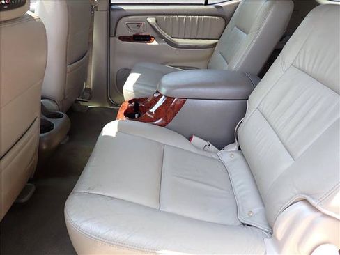 Used 2007 Toyota Sequoia Limited AWD/4WD image 10