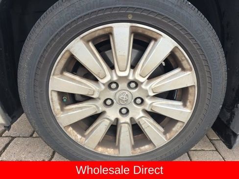 Used 2017 Toyota Sienna XLE w/ XLE Navigation Package AWD/4WD image 4