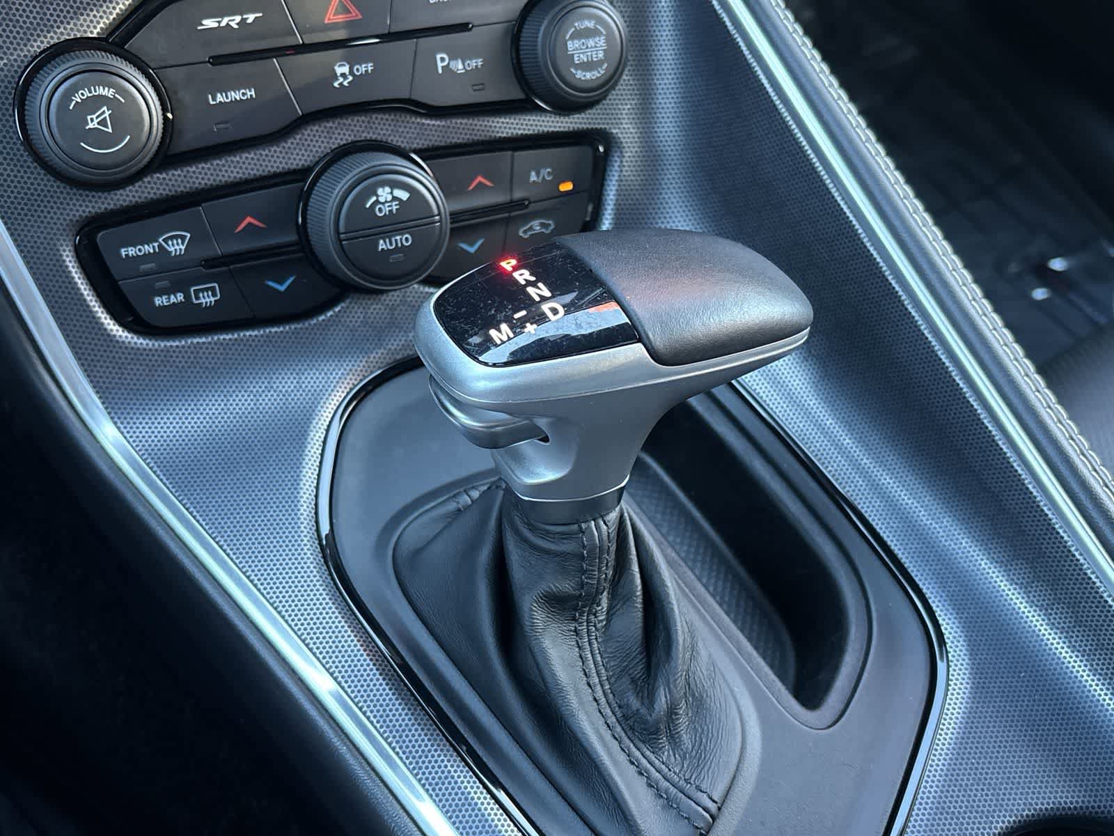Used 2015 Dodge Challenger SRT RWD image 25