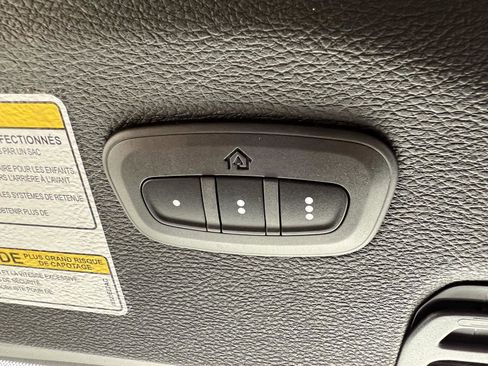 Used 2021 Jeep Gladiator Willys image 35