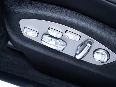 New 2026 Porsche Macan S image 15