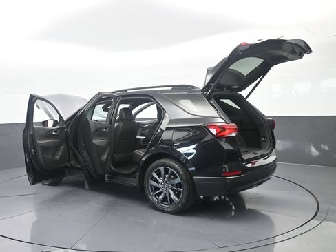 Used 2023 Chevrolet Equinox RS FWD image 72
