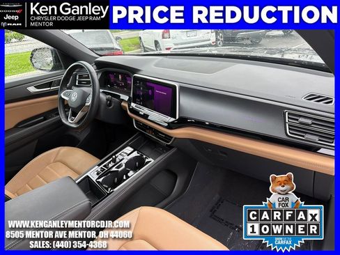 Used 2024 Volkswagen Atlas Cross Sport SEL R-Line AWD/4WD image 25