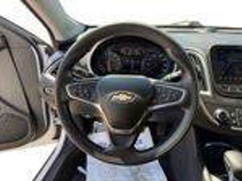 Used 2023 Chevrolet Malibu LT FWD image 11