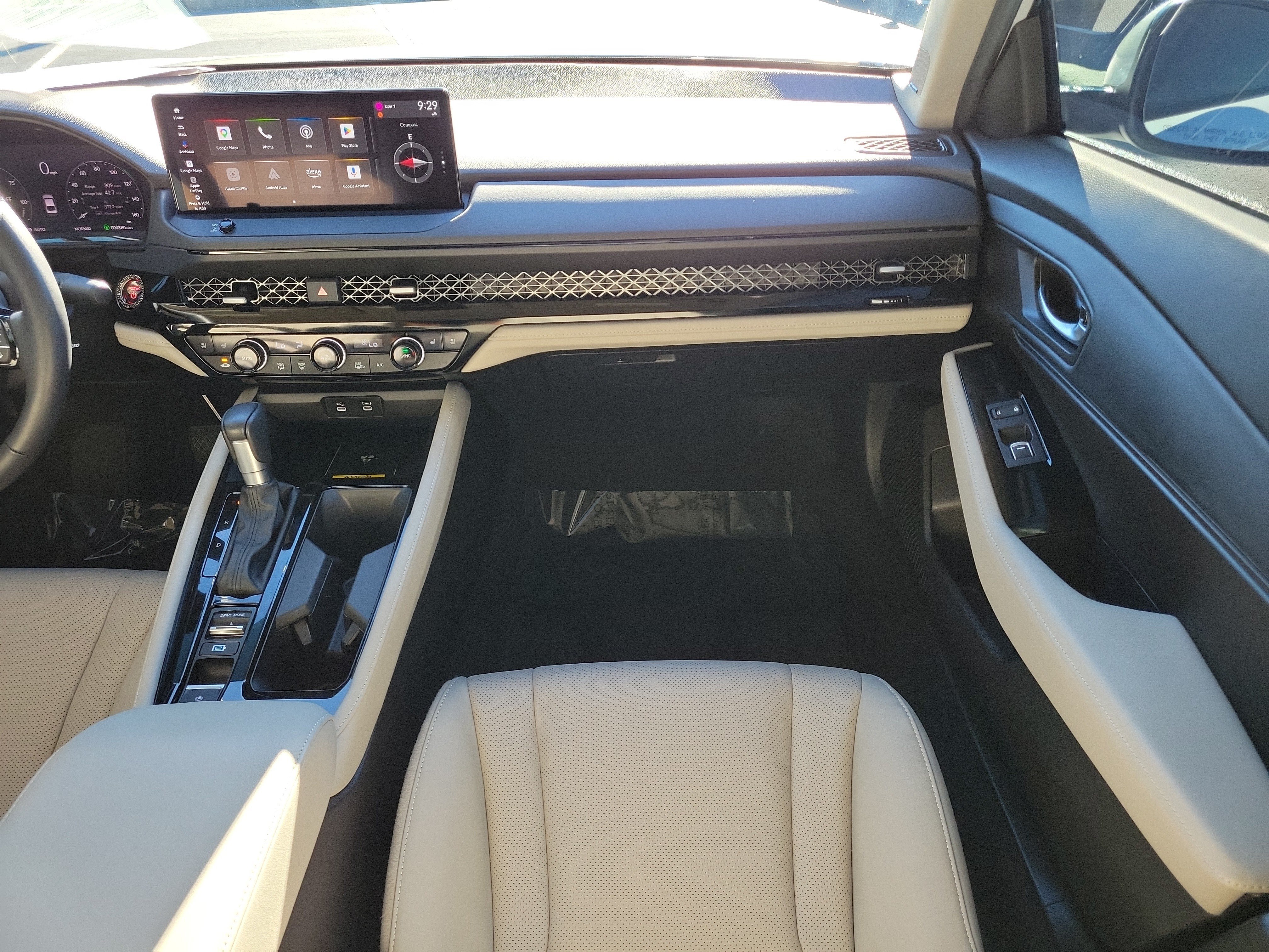 Used 2025 Honda Accord Touring image 15