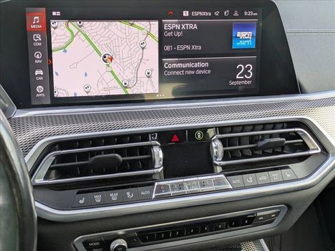 Used 2022 BMW X5 xDrive40i w/ M Sport Package image 10