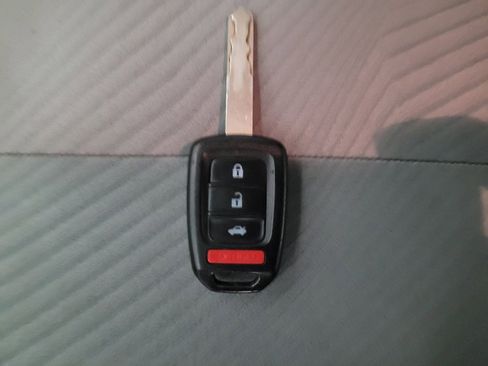 Used 2015 Honda Accord LX image 32