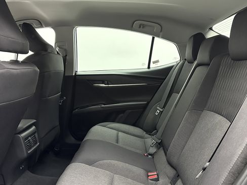Used 2025 Toyota Camry LE image 22