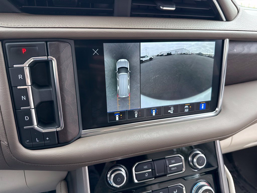 Used 2023 GMC Yukon Denali AWD/4WD image 15