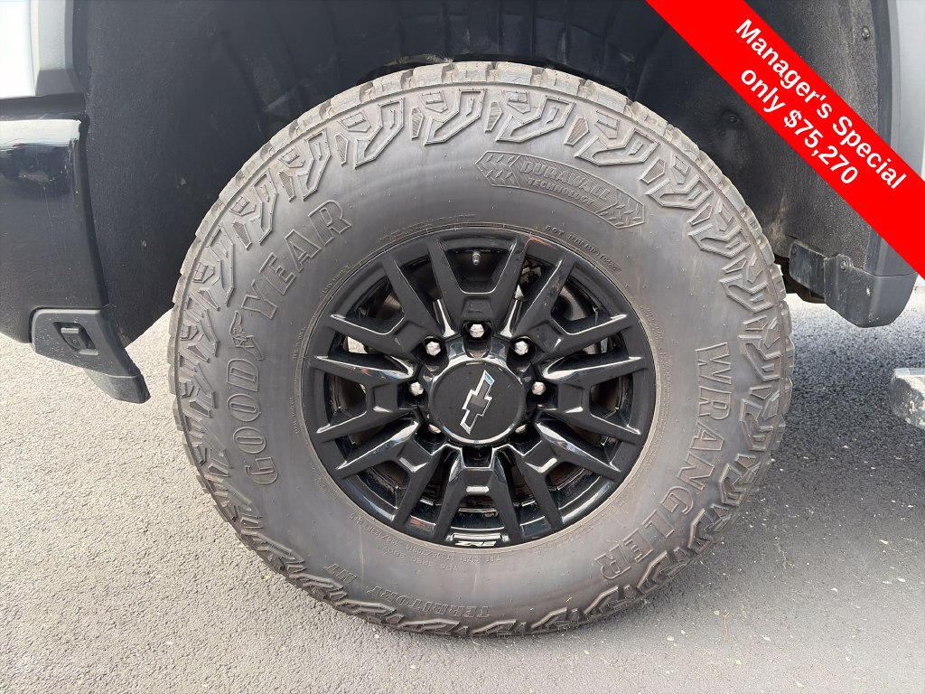 Used 2025 Chevrolet Silverado 2500 ZR2 w/ Technology Package AWD/4WD image 29