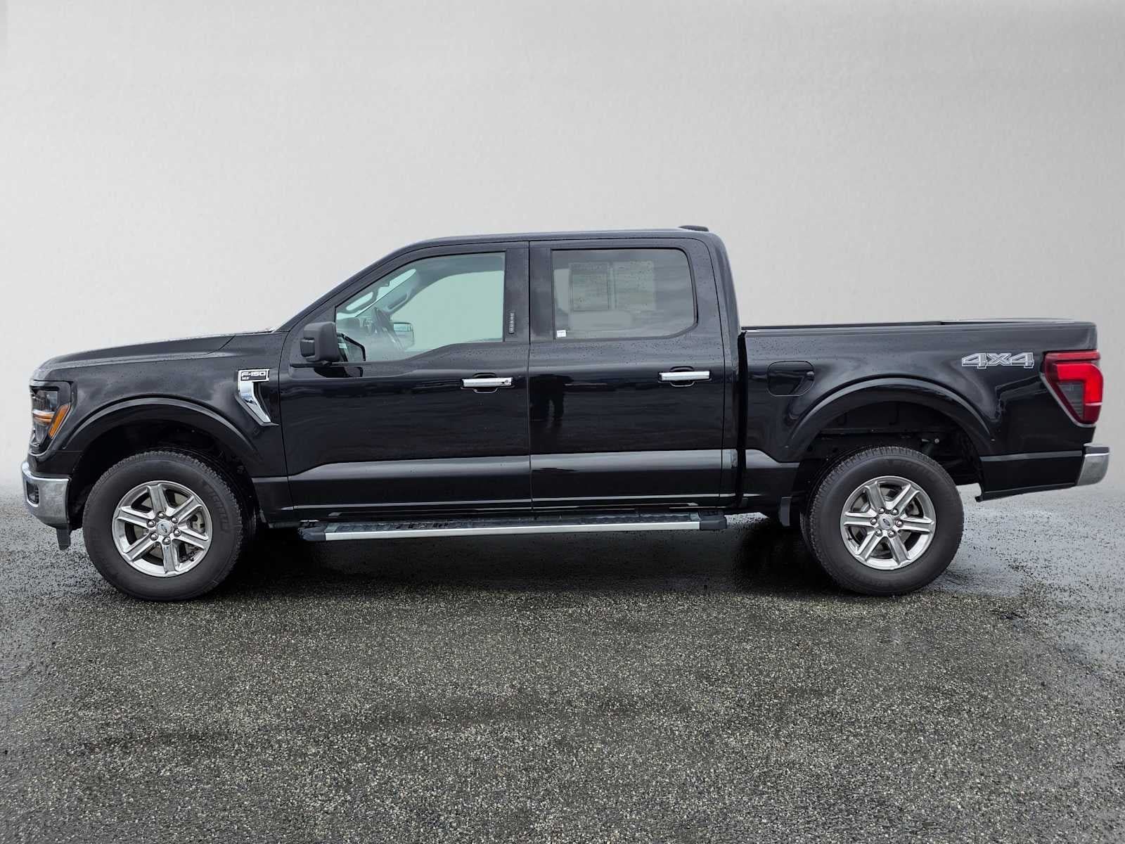 Used 2024 Ford F150 XLT w/ Tow/Haul Package AWD/4WD image 6