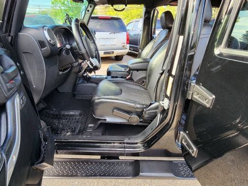 Used 2014 Jeep Wrangler Unlimited Sport AWD/4WD image 29