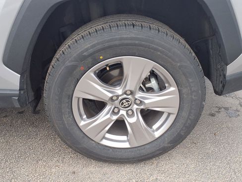 Certified 2025 Toyota RAV4 XLE FWD image 21