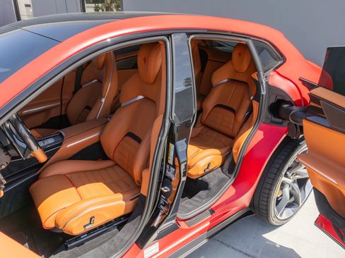 Used 2024 Ferrari Purosangue AWD/4WD image 45