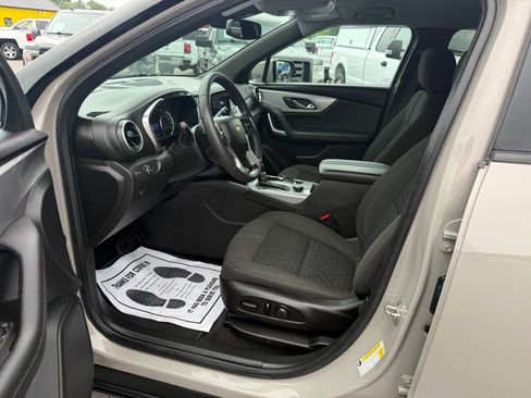 Used 2021 Chevrolet Blazer LT FWD image 7