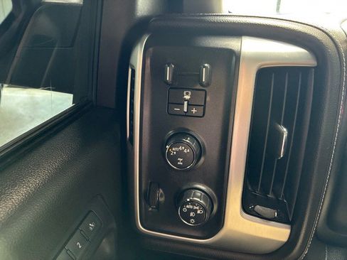 Used 2018 GMC Sierra 1500 SLT w/ SLT Premium Package AWD/4WD image 22